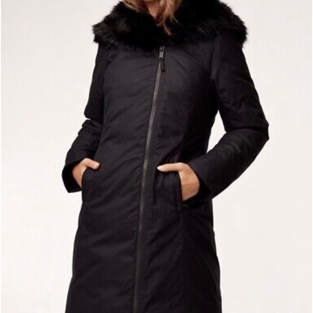 Aritzia Babaton St. Moritz Winter Down Parka Black Women's Medium